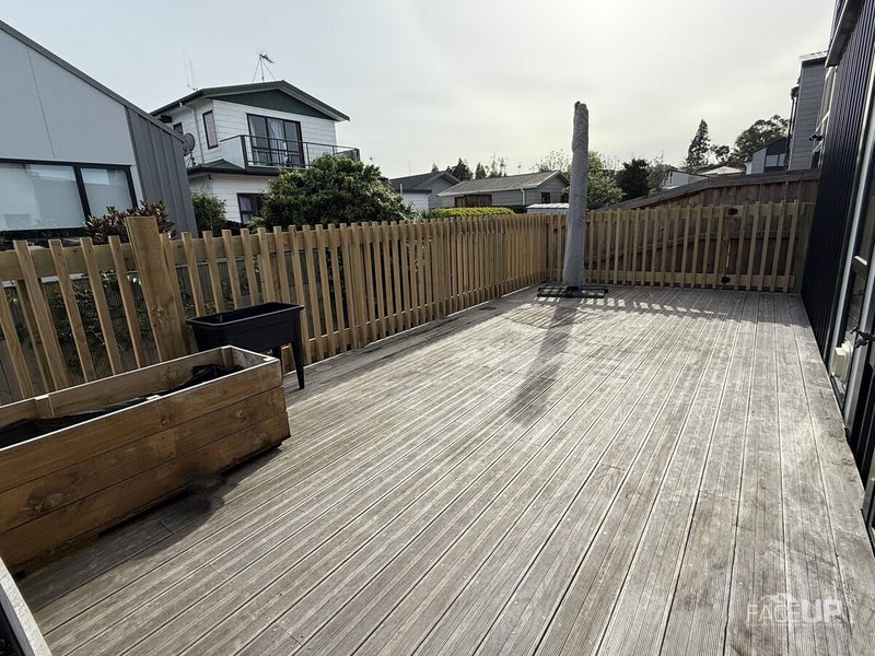 70 Jacks Landing Drive, Hamilton Lake, Hamilton - Carousel 13