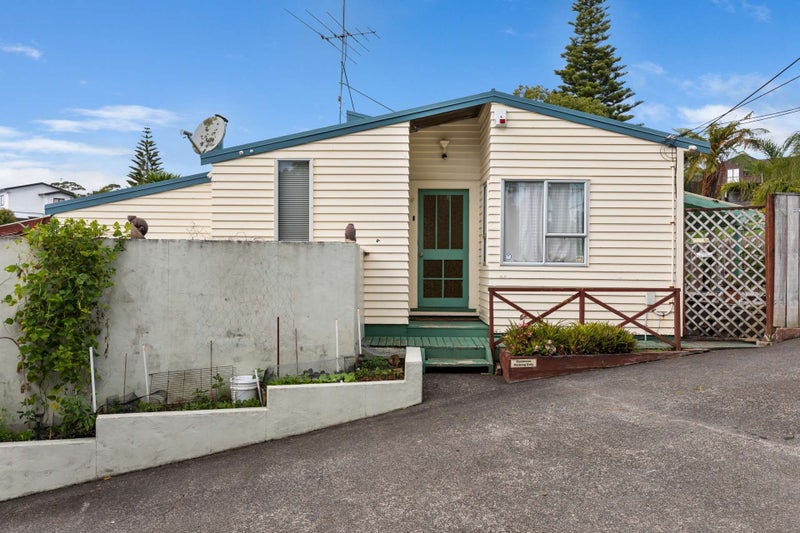 60 Sunnyside Road, Sunnyvale, Auckland - Carousel 2