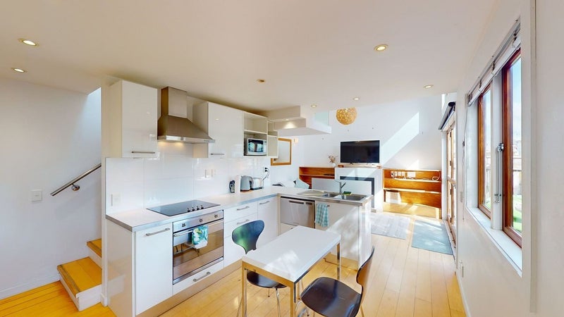 13A Porritt Avenue, Mount Victoria, Wellington - Carousel 2