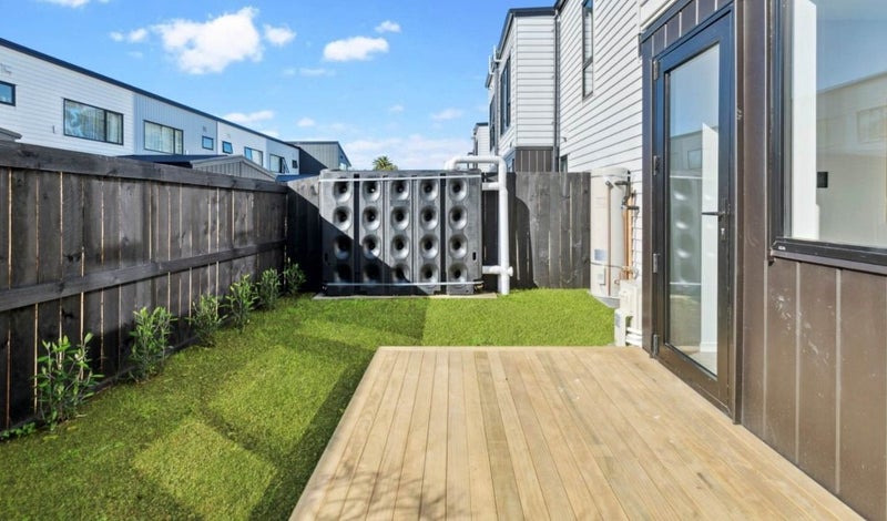 3/12 William Street, Mangere East, Auckland - Carousel 15