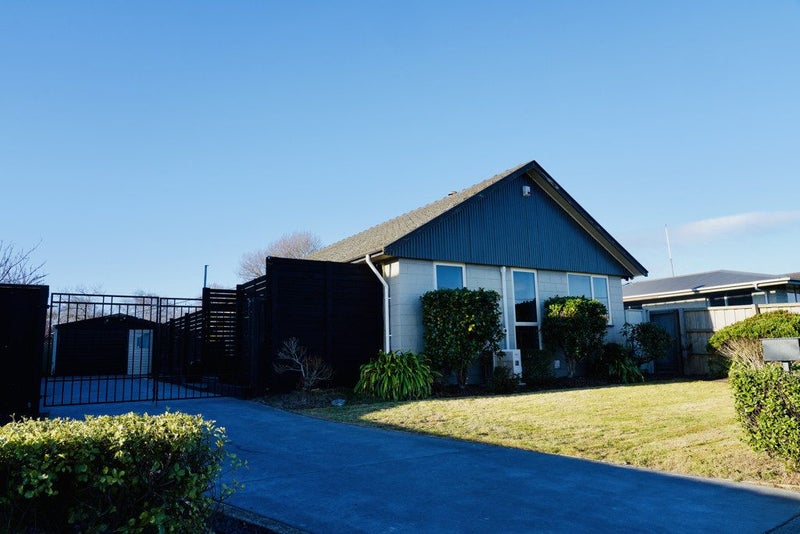 463 Mairehau Road, Parklands, Christchurch - Carousel 1