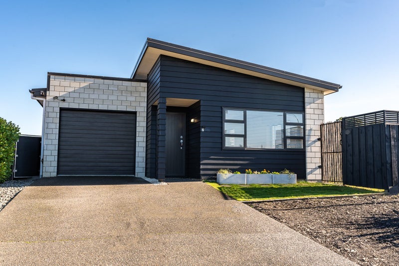 2 Onukutara Place, Huntington, Hamilton - Carousel 1