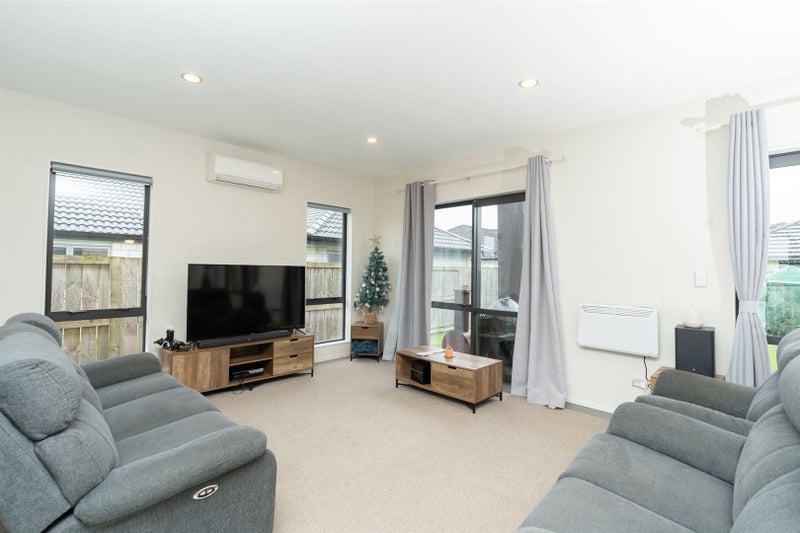 5 Teatree Close, Huntington, Hamilton - Carousel 2