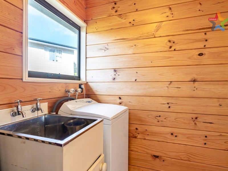 13 Turon Crescent, Totara Park, Upper Hutt - Carousel 22