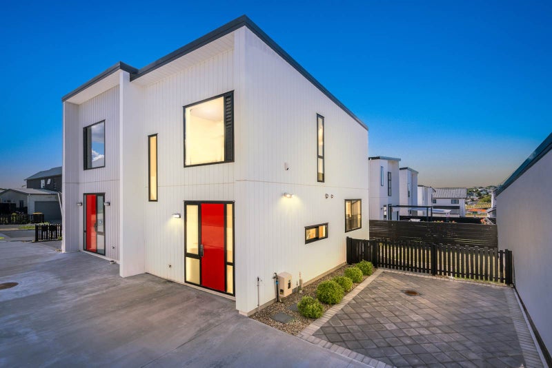 14 Tihema Lane, Westgate, Auckland - Carousel 1