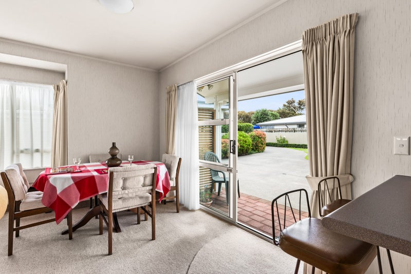 3/2 Anzac Avenue, Onekawa, Napier - Carousel 2