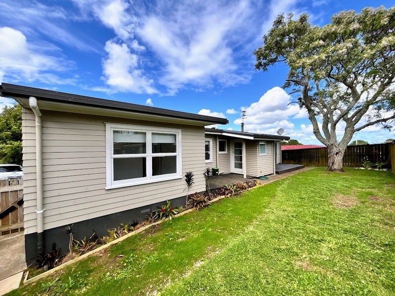 2/8 Rimu Road, Manurewa, Auckland - Carousel 1