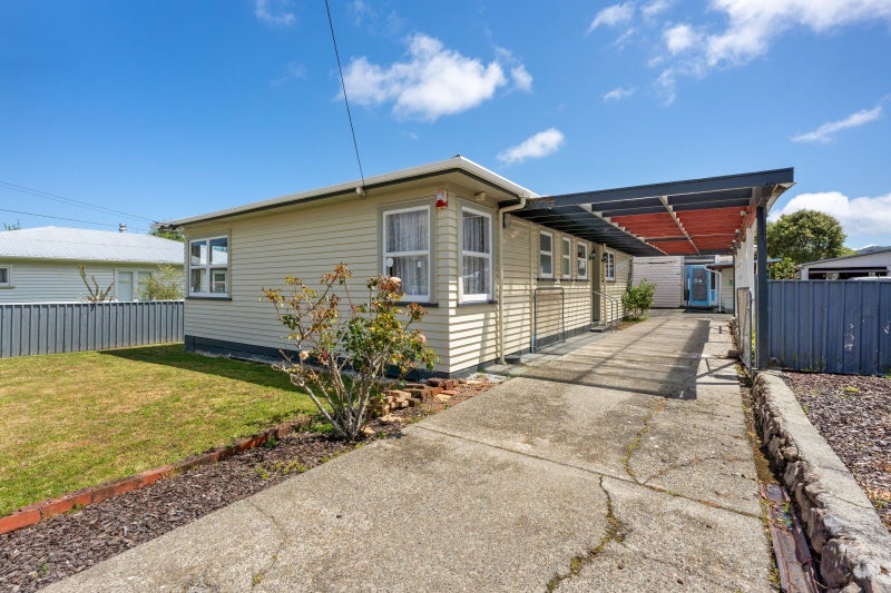 5 Kim Street, Wainuiomata, Lower Hutt - Carousel 1