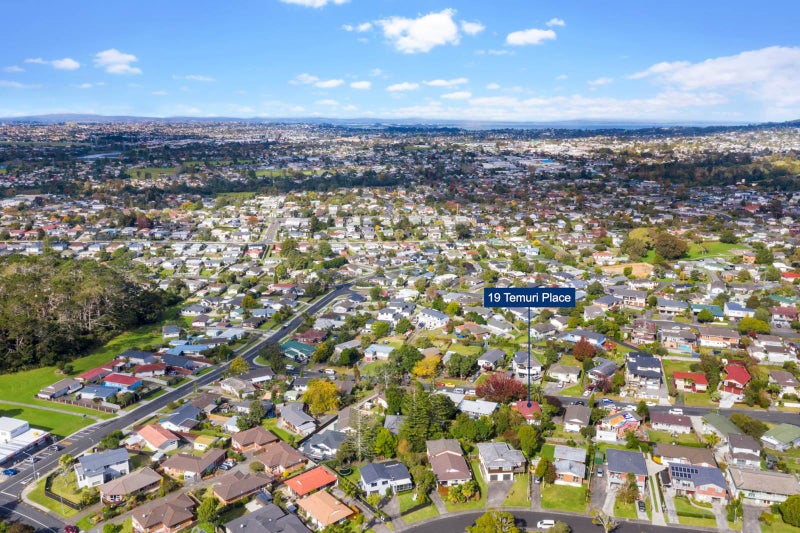 19 Temuri Place, Glendene, Auckland - Carousel 23
