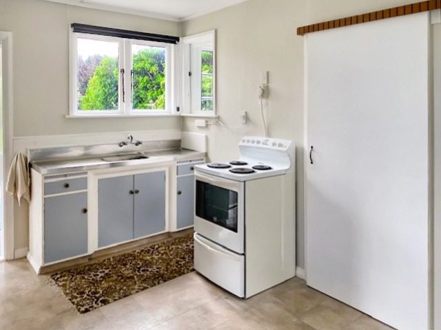 5 Edinburgh Terrace, Foxton Beach, Foxton - Carousel 2