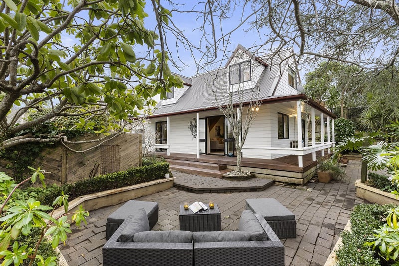 2/5 John Shaw Drive, St Johns, Auckland - Carousel 1