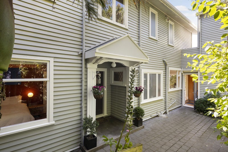 158 Oban Street, Wadestown, Wellington - Carousel 1