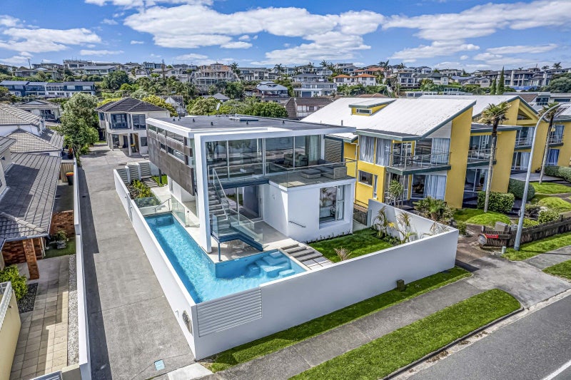 40 The Parade, Bucklands Beach, Auckland - Carousel 2