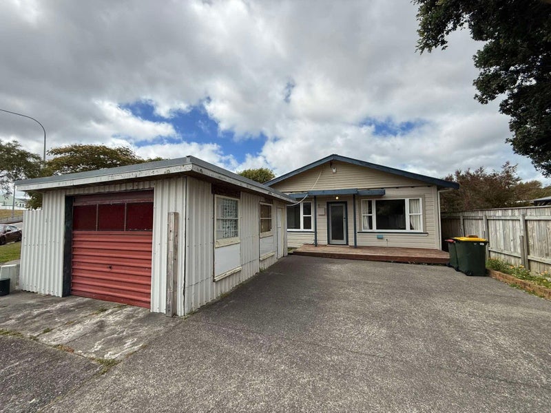 40 Connolly Street, Boulcott, Lower Hutt - Carousel 1