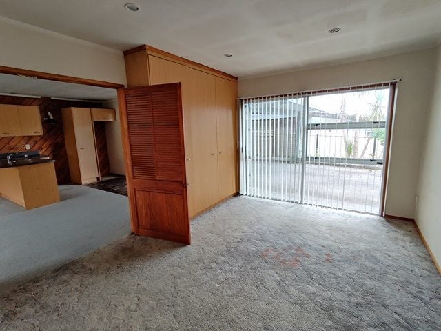 58 Lewisham Street, Highland Park, Auckland - Carousel 14