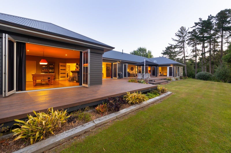 6 Homestead Lane, Fitzherbert, Palmerston North - Carousel 28