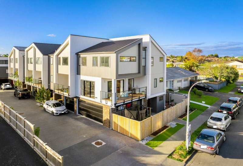 3A Hemsway Place, Sunnyhills, Auckland - Carousel 2