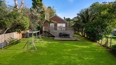 446 Huia Road, Laingholm, Auckland - Carousel 1