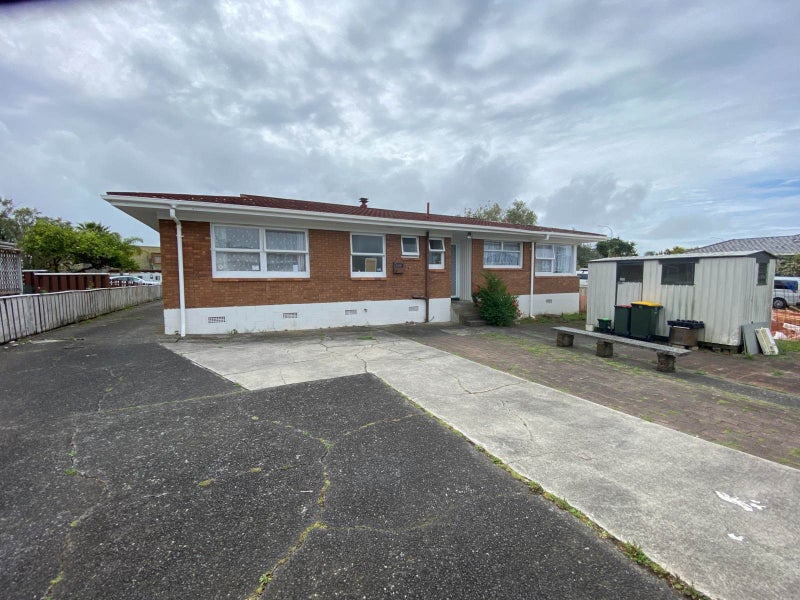 86 Botany Road, Botany Downs, Auckland - Carousel 11