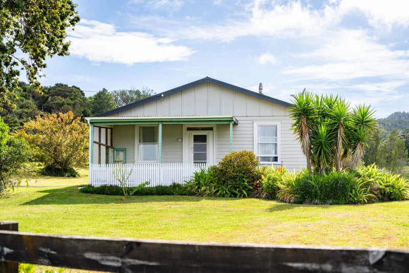1883 Whangarei Heads Road, Whangārei Heads - Carousel 2