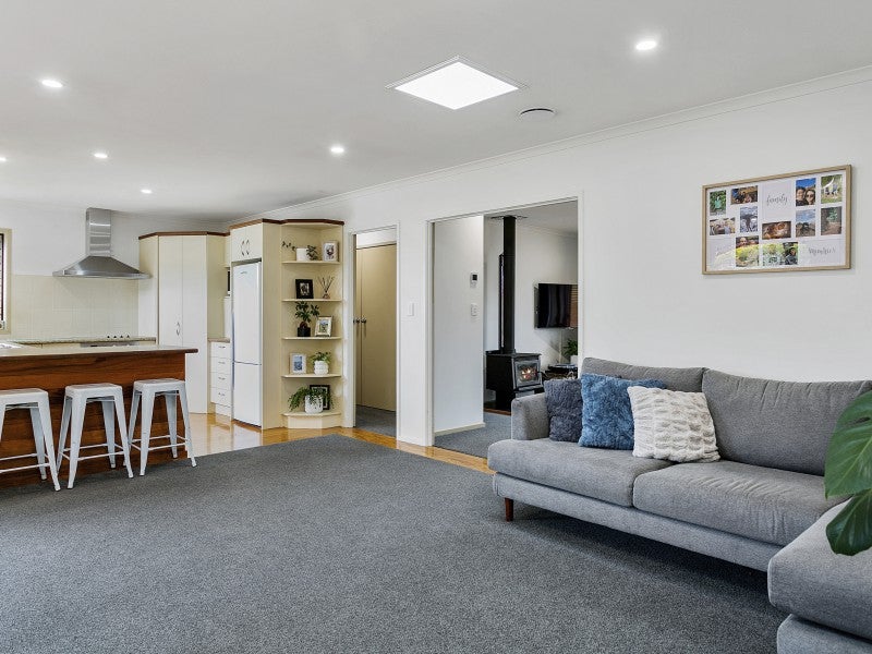 21 Acacia Bay Road, Nukuhau, Taupo - Carousel 2