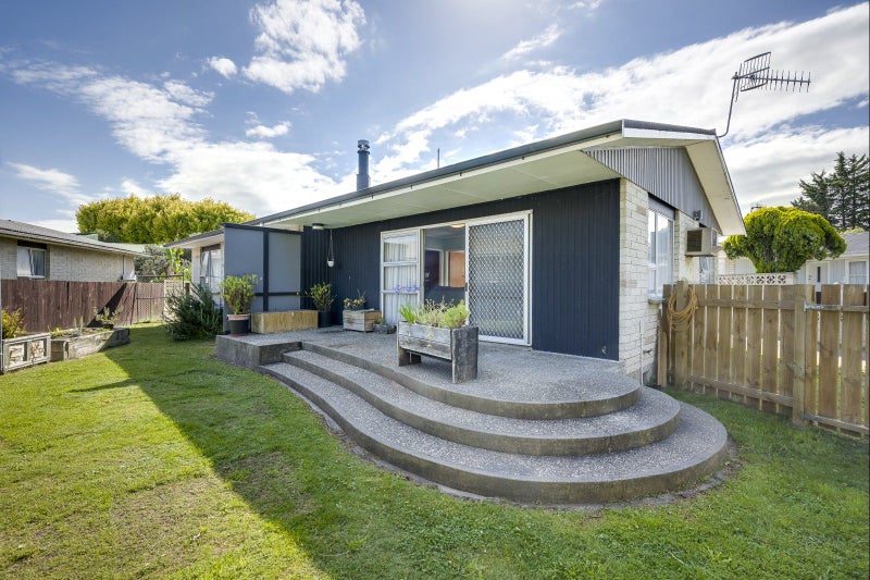 142 Flaxmere Avenue, Flaxmere, Hastings - Carousel 2