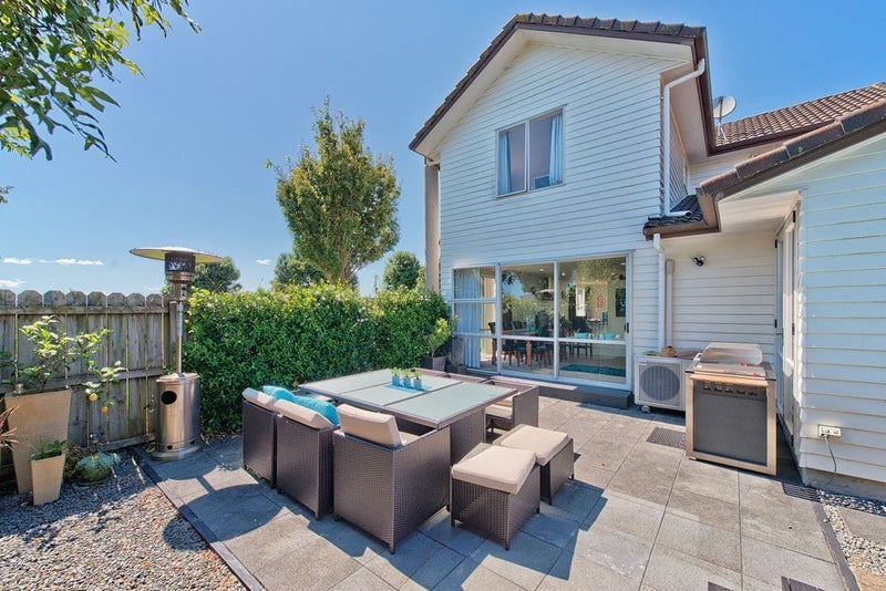 28 Figaro Crescent, Takanini, Auckland - Carousel 2