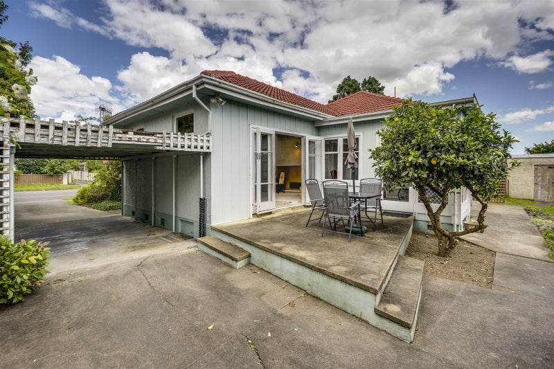 703 Park Road South, Akina, Hastings - Carousel 2