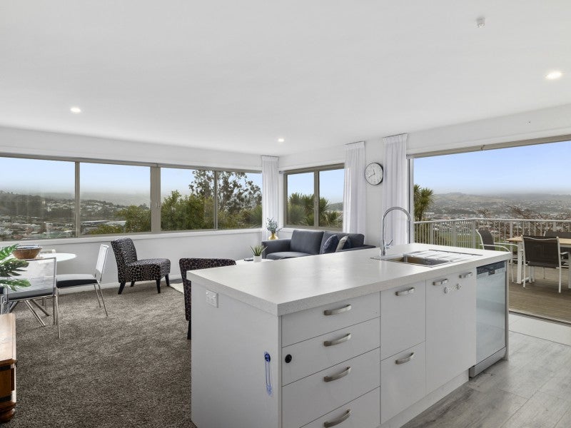 75 Easther Crescent, Kew, Dunedin - Carousel 1