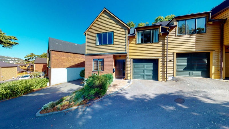 35 Futuna Close, Karori, Wellington - Carousel 1