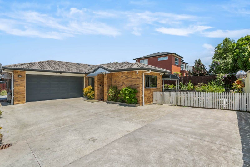 14A Himikera Avenue, Avondale, Auckland - Carousel 1