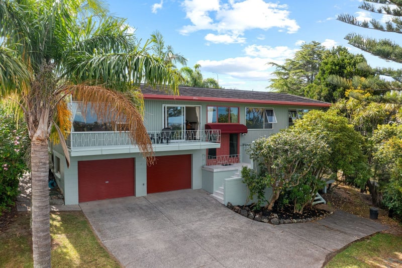 23 Coromandel Crescent, Mairangi Bay, Auckland - Carousel 1