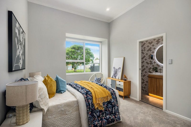 5 Parrish Road, Sandringham, Auckland - Carousel 2