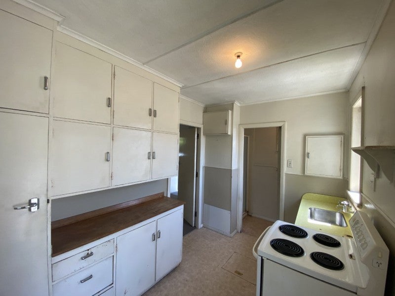 338A Tremaine Avenue, Takaro, Palmerston North - Carousel 2