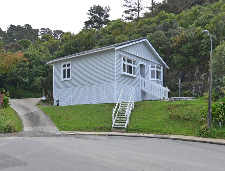 88 Percy Dyett Drive, Karori, Wellington - Carousel 2