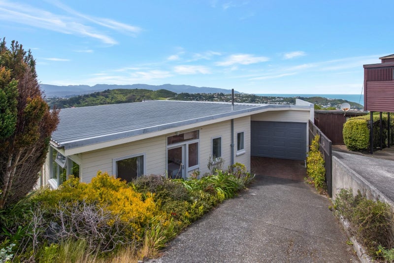 8 Stormont Place, Kingston, Wellington - Carousel 1