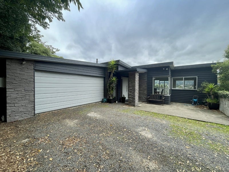 35C Parnell Street, Fairfield, Lower Hutt - Carousel 1