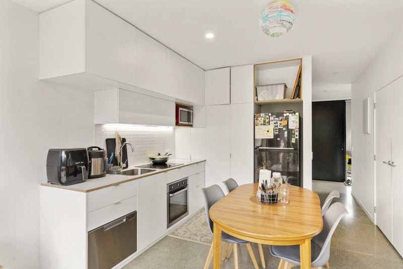 12 Te Ara O Paetutu, Petone, Lower Hutt - Carousel 2