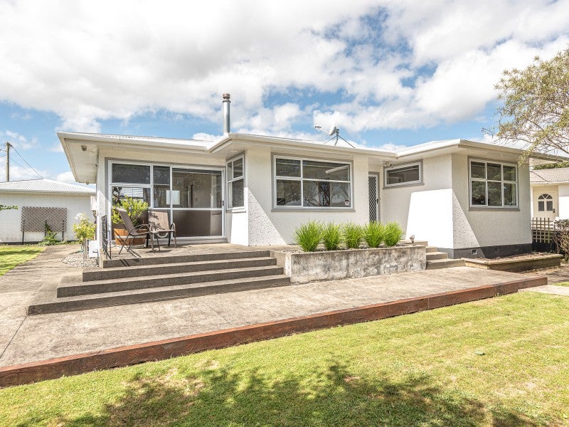 68 Somerset Road, Springvale, Whanganui - Carousel 1