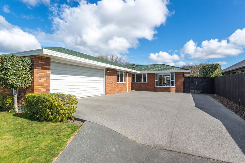 46 Regency Crescent, Redwood, Christchurch - Carousel 21