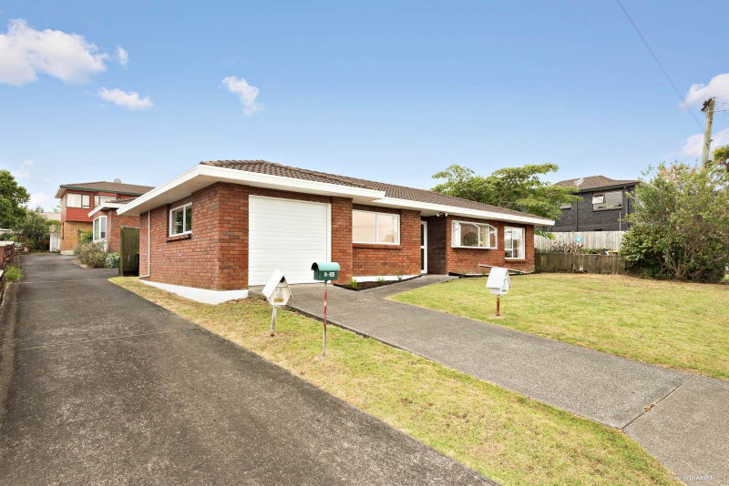 1/0 Gordon Avenue, Forrest Hill, Auckland - Carousel 1