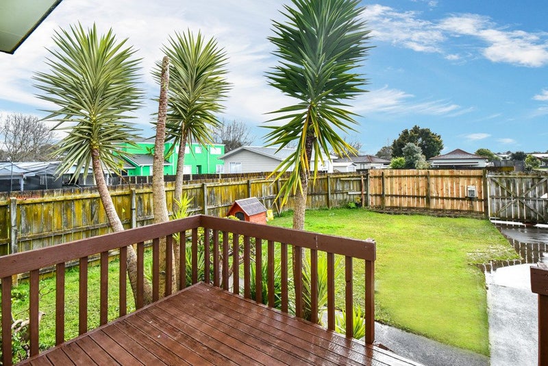 3/10 Ebenezer Way, Clendon Park, Auckland - Carousel 1