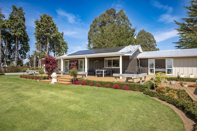 69 Phillips Street, Waipawa - Carousel 2