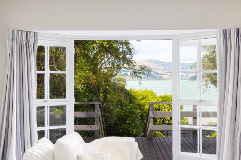 21 Harbour View Terrace, Cass Bay, Lyttelton - Carousel 2