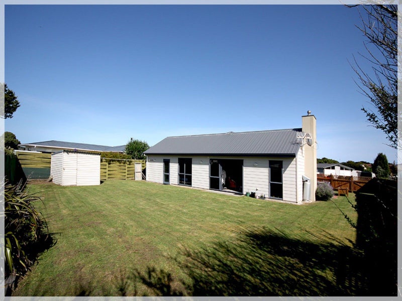 4 Low Avenue, Foxton Beach, Foxton - Carousel 11