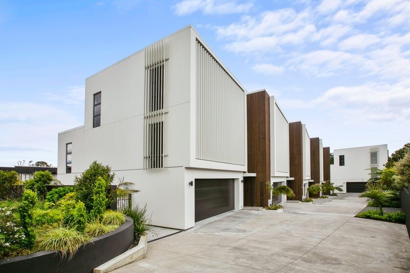 11A Baring Terrace, Strandon, New Plymouth - Carousel 1