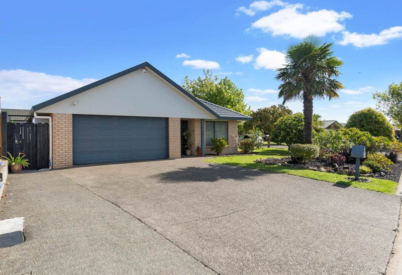 13 Cottesmore Place, Huntington Park, Auckland - Carousel 1