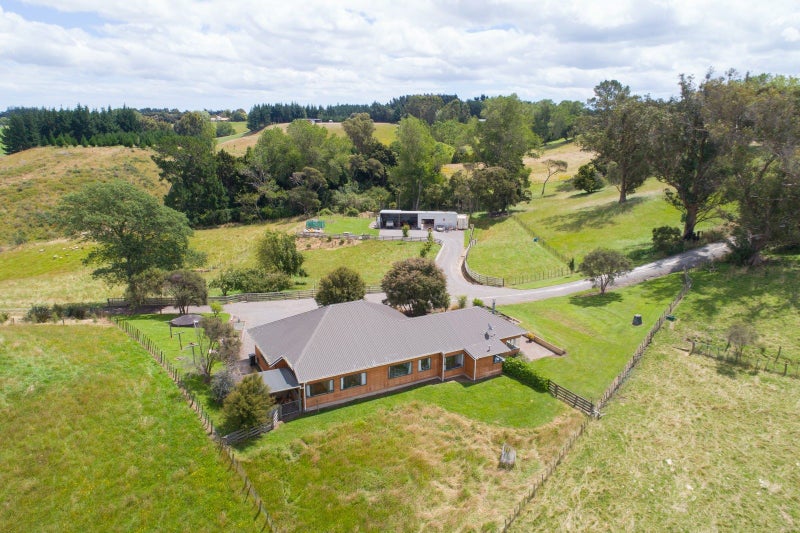 137 Knorp Street, Halcombe, Feilding - Carousel 1