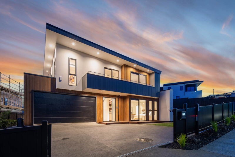 150 Te Oneroa Way, Long Bay, Auckland - Carousel 1