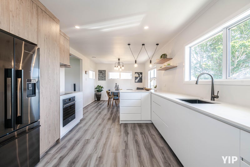 43 Carluke Street, Paparangi, Wellington - Carousel 1